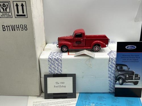 1/24 Franklin Mint 1940 Ford Pickup Truck Red Ford Sales Service jm B11WH98 READ