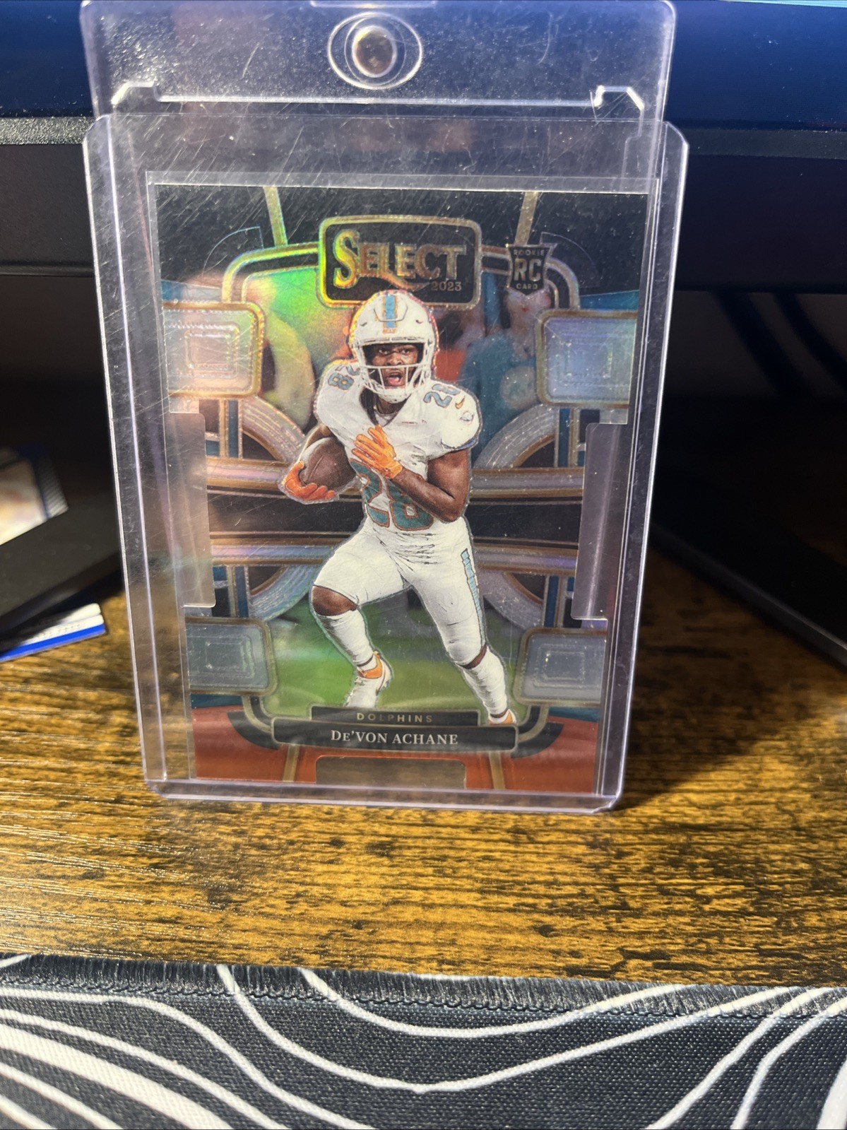 2023 Panini Select - Concourse De'Von Achane #63 Black & Red Prizm Die-Cut (RC)