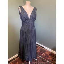 Vestido de mezclilla oscuro sin mangas Free Market cuello en V profundo. Talla XL