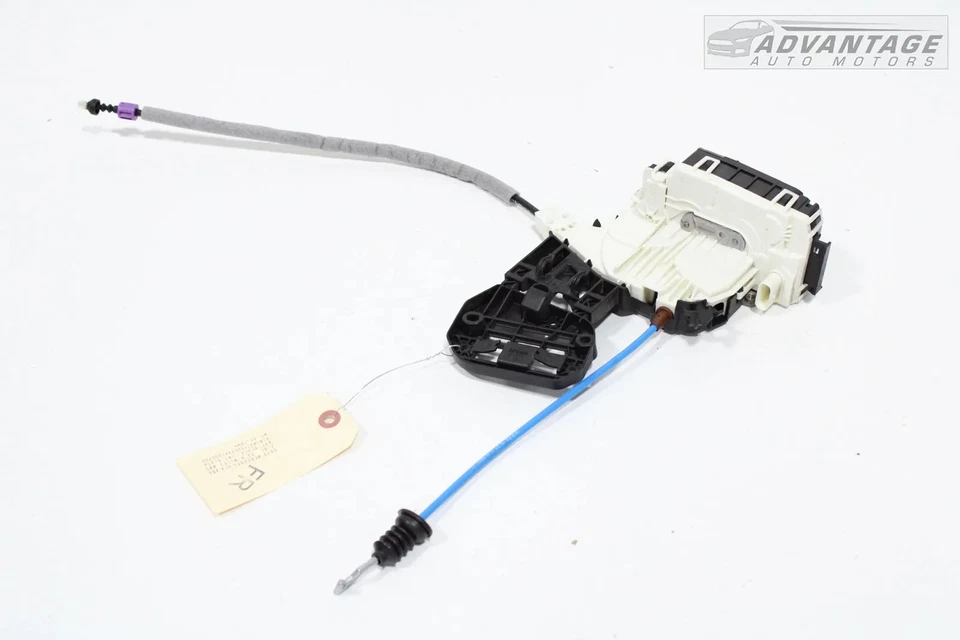 Mercedes Gla250 X156 2015-2020 actuador de cerradura de puerta delantera derecha y cable OEM Foto 2 de 4