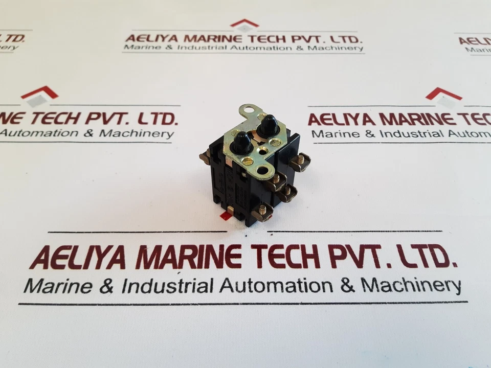 General electric cr2940u201 contact block - Image 4 of 4