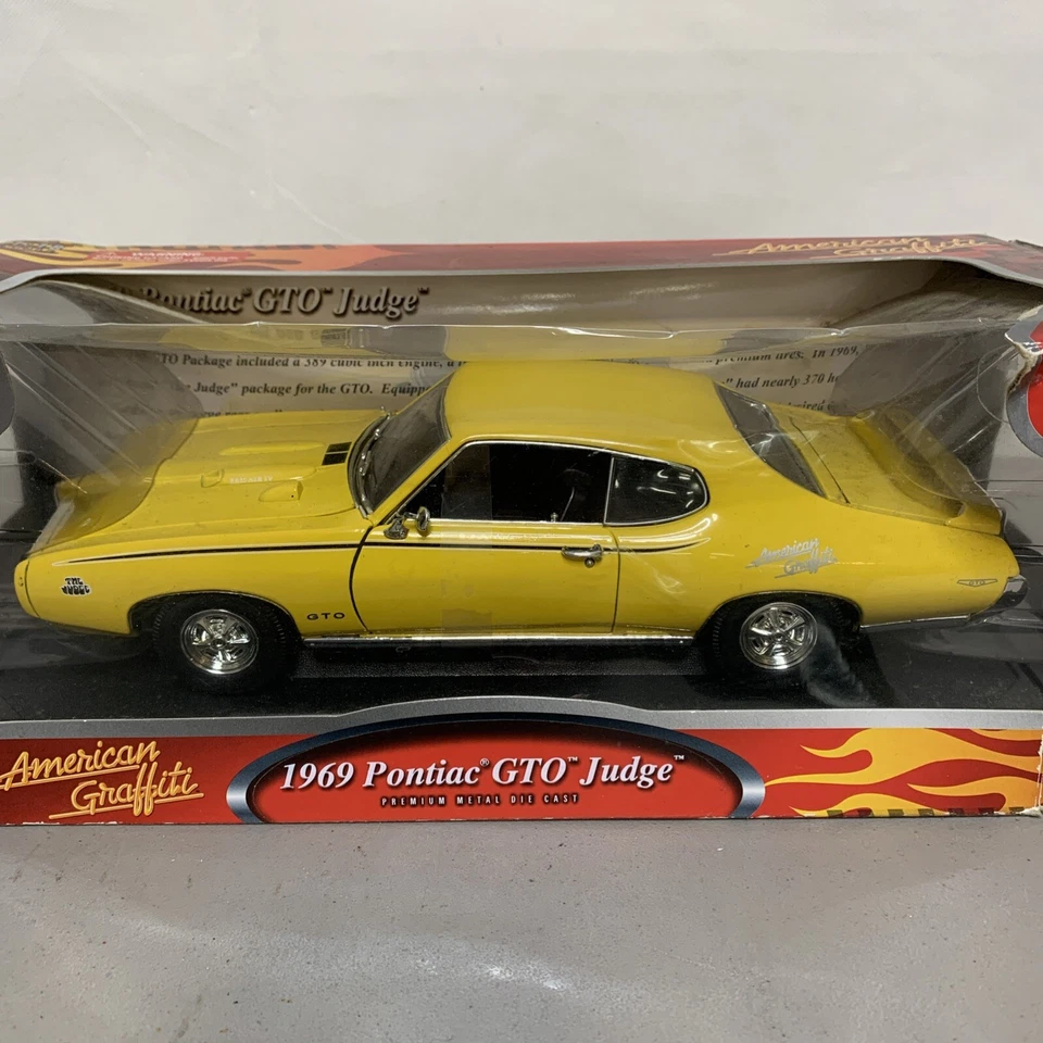 American Graffiti 1969 Pontiac GTO Judge Motor Max 1/18 Scale Diecast Model - Image 2 of 4