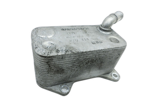 Ölkühler Ölkühlung für Audi TT 8J 06-10 TFSI 2,0 147KW 06D117021C
