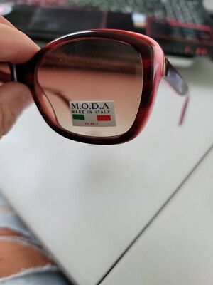 M.O.D.A made in Italy Sunglasses Rx-able color/style Choice  display picture 2