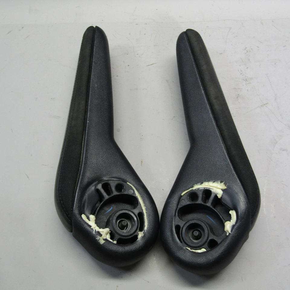 Оригинальный комплект подлокотников переднего сиденья Dodge Caravan Town Country 2011-2020 годов выпуска черная кожа - Изображение 4 из 4