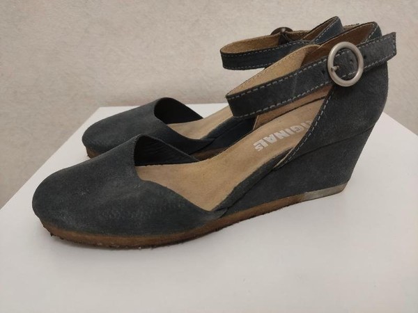 Women Clarks Heels Navy Suede 37 #7BNH