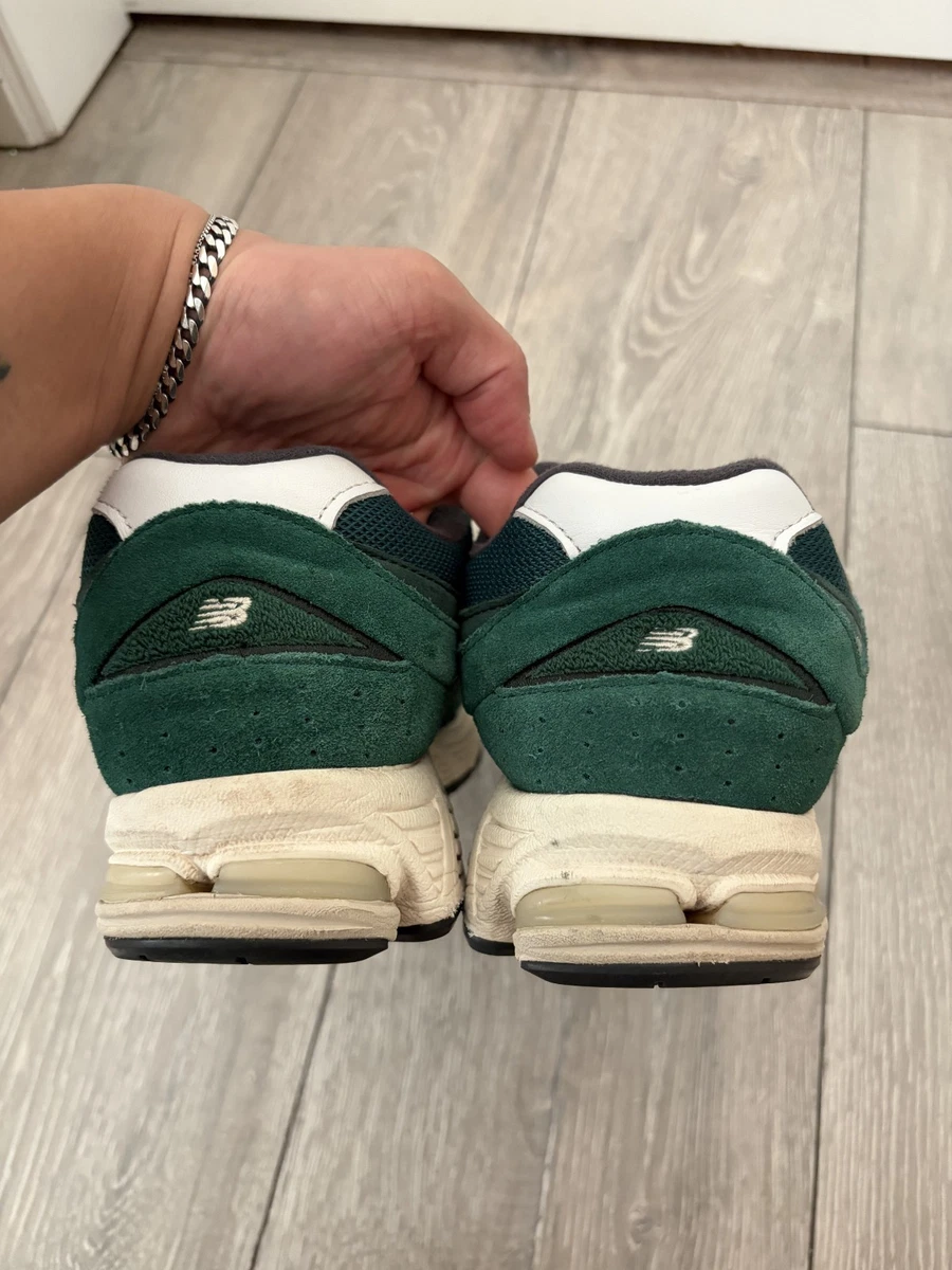 Size 8.5 - New Balance 2002R Suede Pack - Forest Green