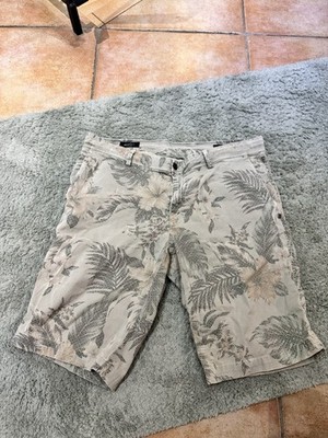 Mason s Cargo Bermuda Shorts, grün, florales Muster, Größe 52 (IT)