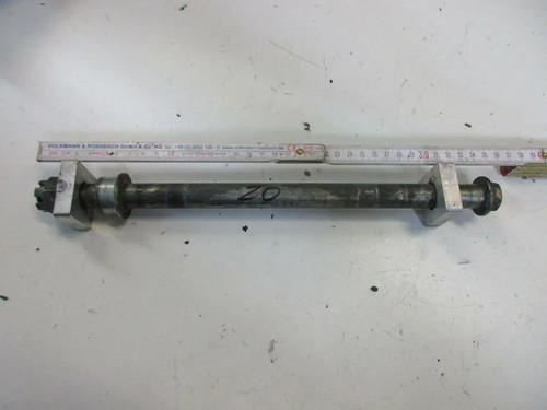 O1. Kawasaki ZXR 750 H Stinger Steckachse hinten 20 mm Achse Hinterrad Felge