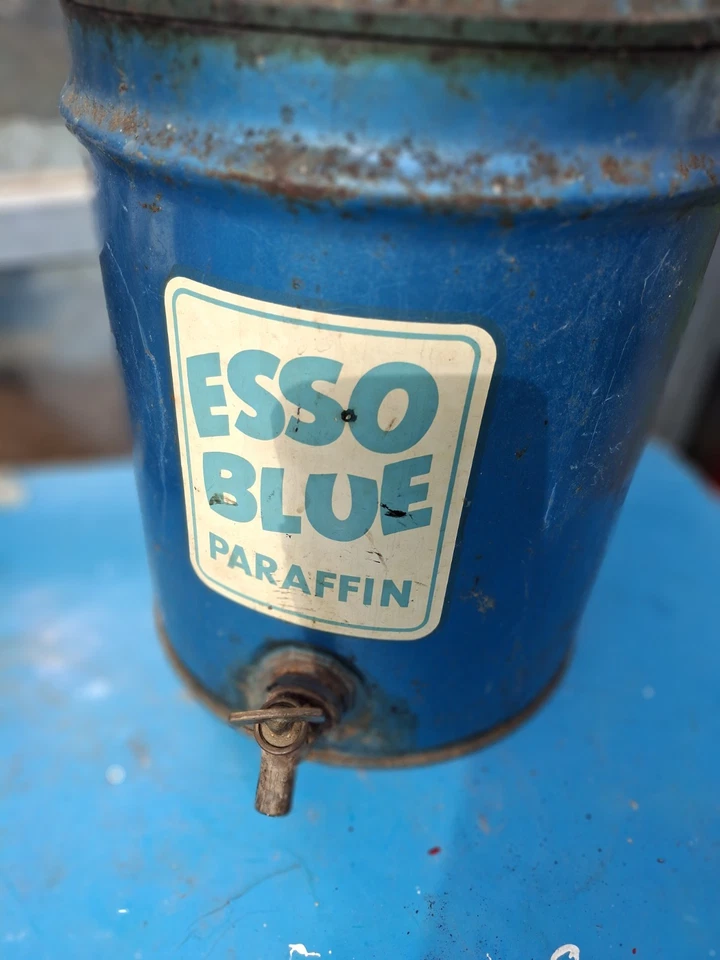 Old Vintage esso blue paraffin Can Rare Barn Find - Image 4 of 4