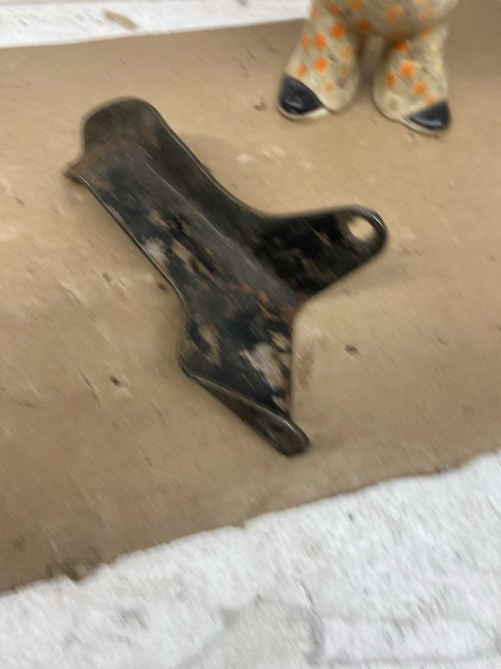 SOPORTE ALTERNADOR AMC AMX JAVELIN REBEL SC/RAMBLER GREMLIN HORNET 290 343 390 Foto 3 de 4