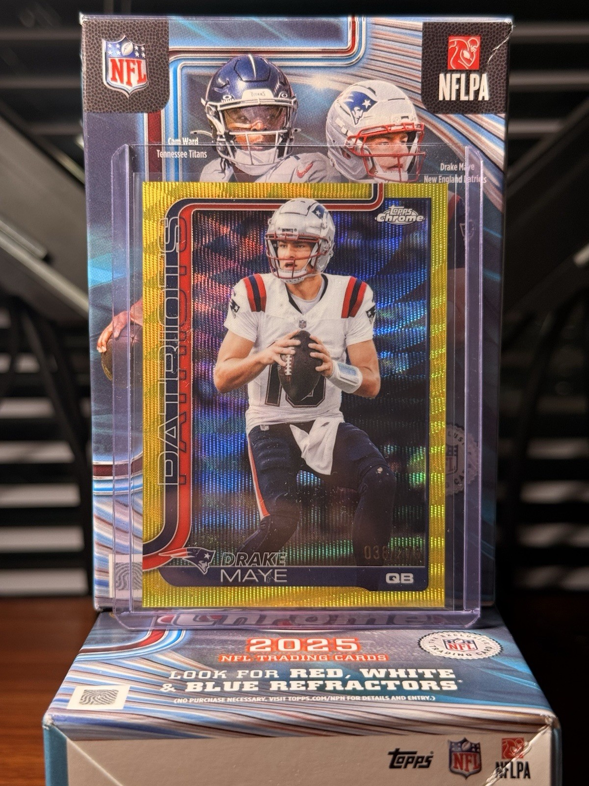 2025 Topps Chrome Drake Maye #207 Gold Wave Refractor 38/275