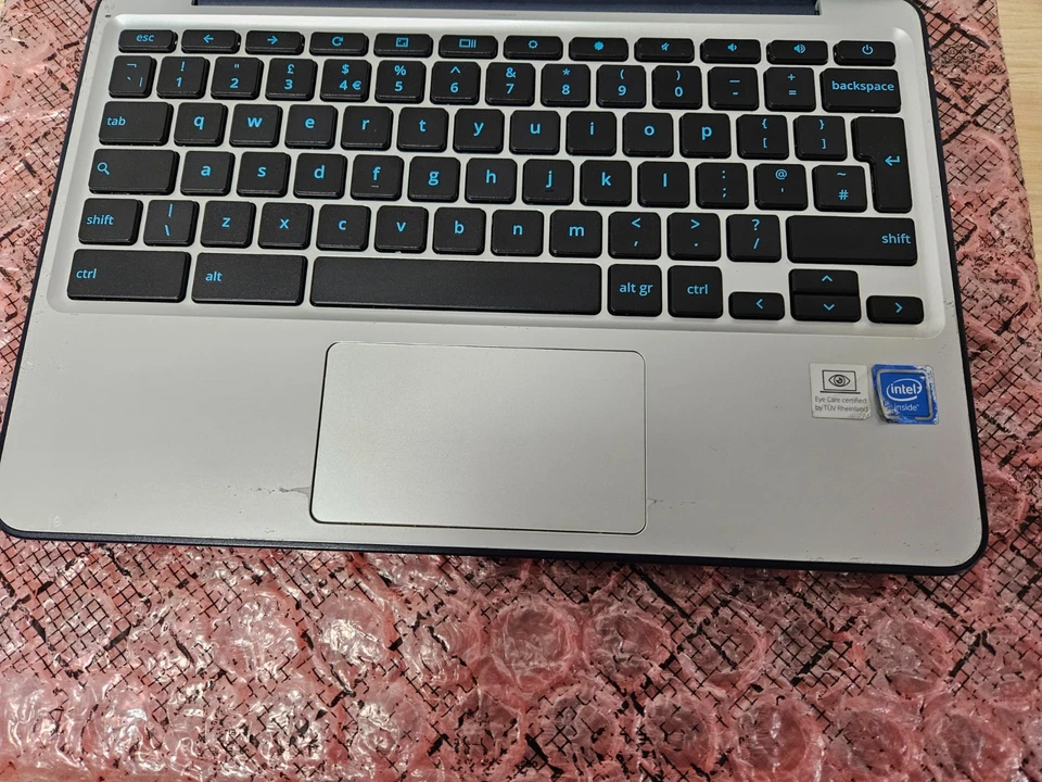 Asus Chromebook C202S 11.6" 16GB eMMC 2GB Ram Intel Celeron Notebook PC - Image 4 of 4