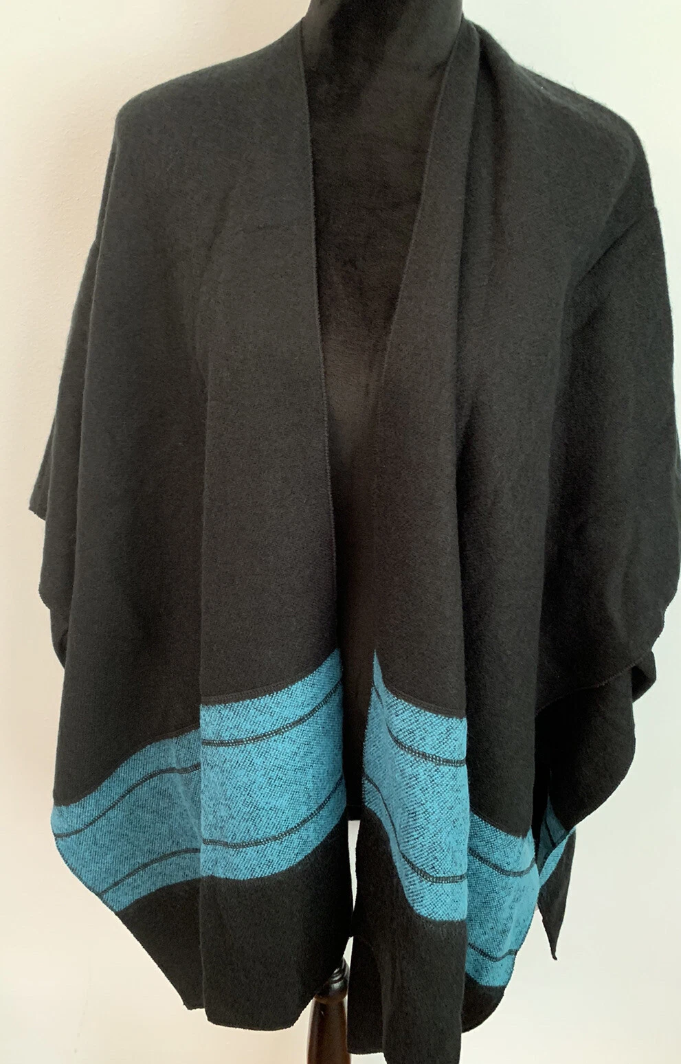 WRANGLER Women’s Southwestern Poncho Cape Sweater Size Medium NWT Anthropologie