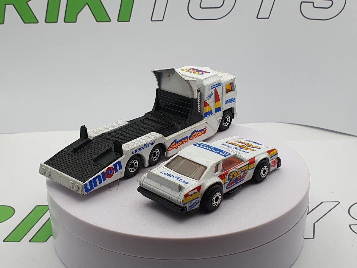 MATCHBOX　トランスポーター s-l400.jpg