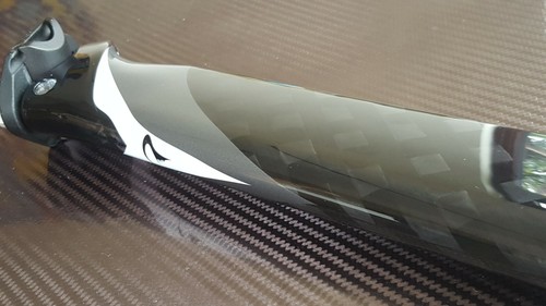 Tija de sillín PINARELLO Carbon Aero (NEGRO/GRIS) Zero Retroceso 23 mm x 60 mm (NUEVA) - Imagen 4 de 9