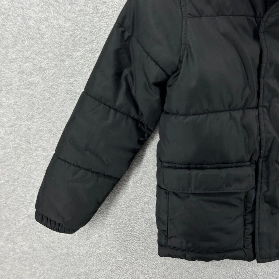 Куртка пуховая Old Navy детская размер маленький 6/7 черная с капюшоном на молнии с длинным рукавом - Изображение 2 из 4