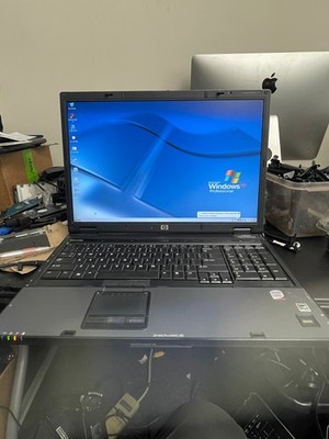 HP Compaq 8710P Core 2 Duo T8100 2100MHz 2 GB 320GB HDD XP Pro  WXGA+ Nvidia GPU