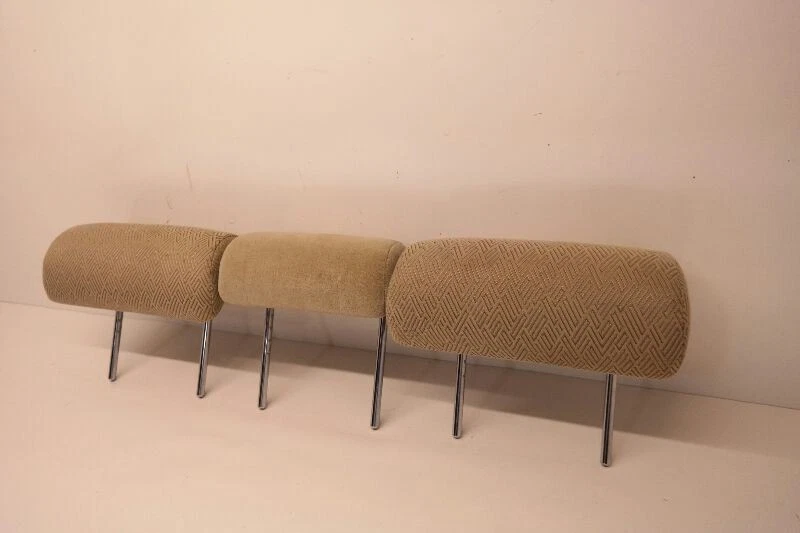 2001-2007 Toyota Highlander Rear Seat Head Rest Headrest  - Image 2 of 4