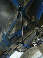 LADA Niva 4x4-32 Stück Selbstschneidende Karosserieschrauben Innenkotflügel Carrosserie