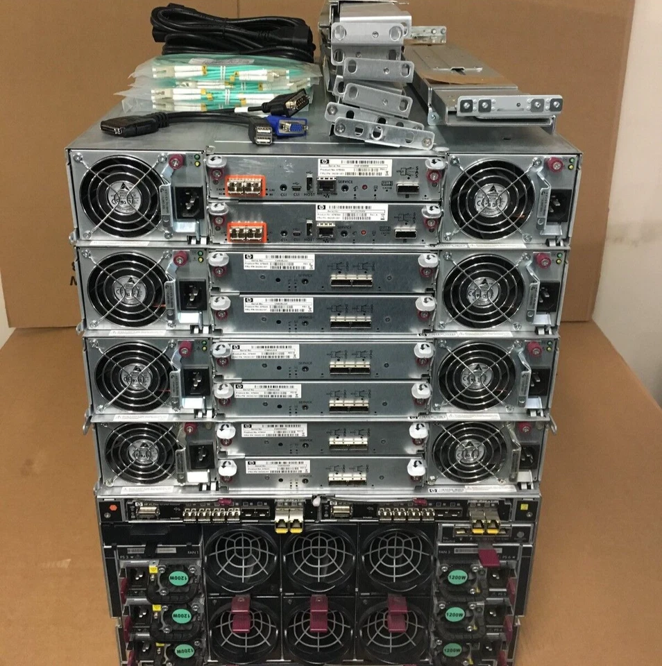 HP C3000 P2000 G3 8x BL460c Gen8 v2 8Gbit FC 160-Core 2TB RAM 55TB SAN Solution - Image 2 of 4