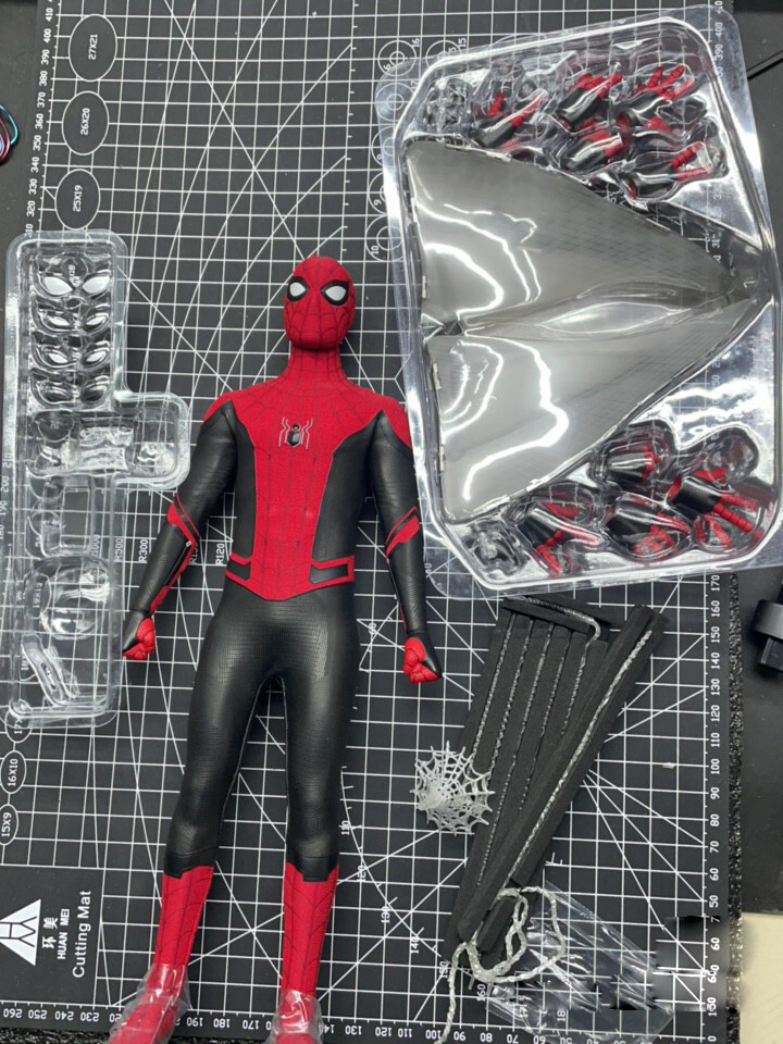 Hot Toys HT MMS542 1/6 Spider Man Action Figure Upgraded Hot Toys HT MMS542 1/6 Spider Man Action Figure Upgraded