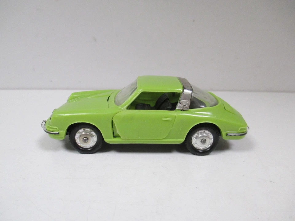 RARE PORSCHE 911 L TARGA Vert Green Grun NOREV plastique Vintage N° 141 au 1/43 - Photo 3/4