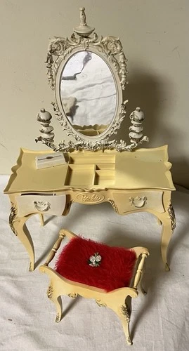 Vintage Barbie 1963 Susy Goose Vanity w/ Mirror & Bench