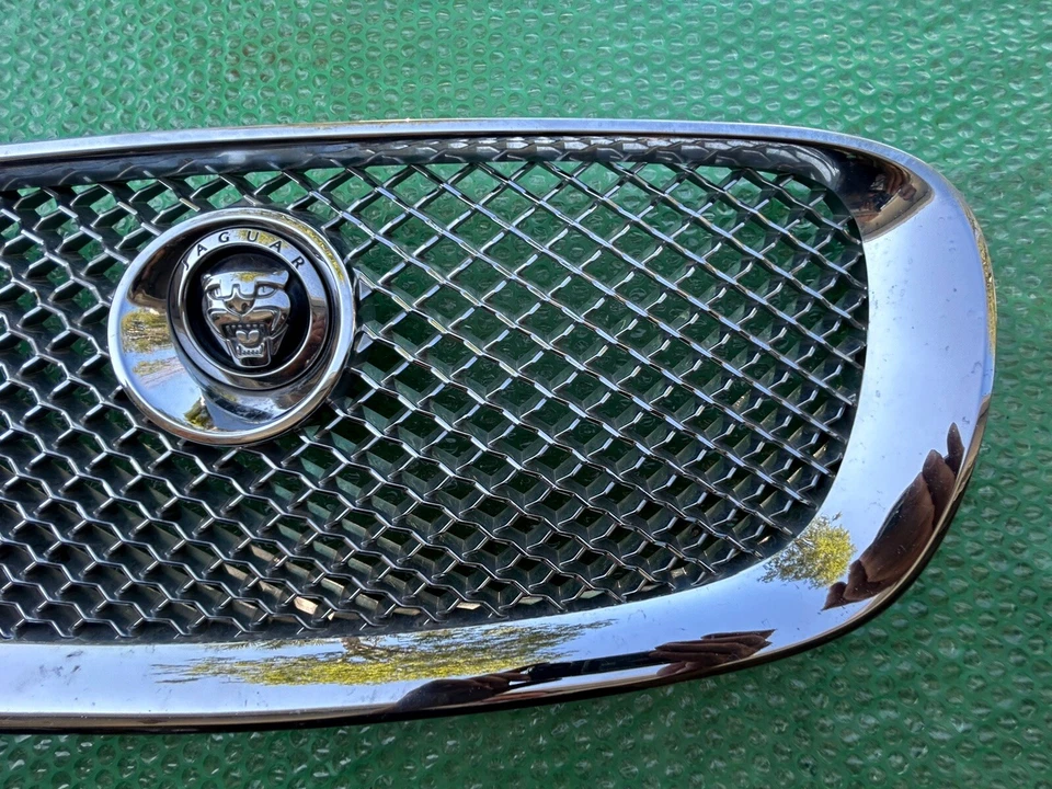 2009-2011 Jaguar XF Front Bumper Upper Grille Gril Complete Genuine OEM - Image 3 of 4