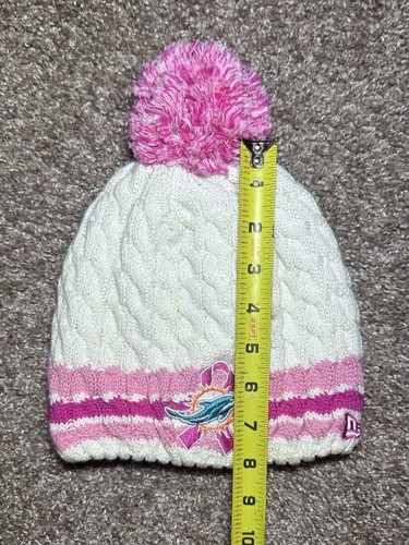 New Era Womens Beanie Cap NFL Miami Dolphins BREAST CANCER AWARNESS White Pink - Picture 7 of 16