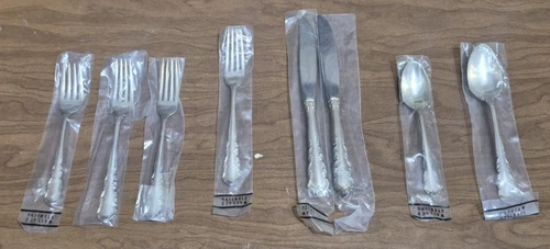 Wallace Silver Co 8 PCS STERLING SILVER FLATWARE Shenandoah Pattern-NIP