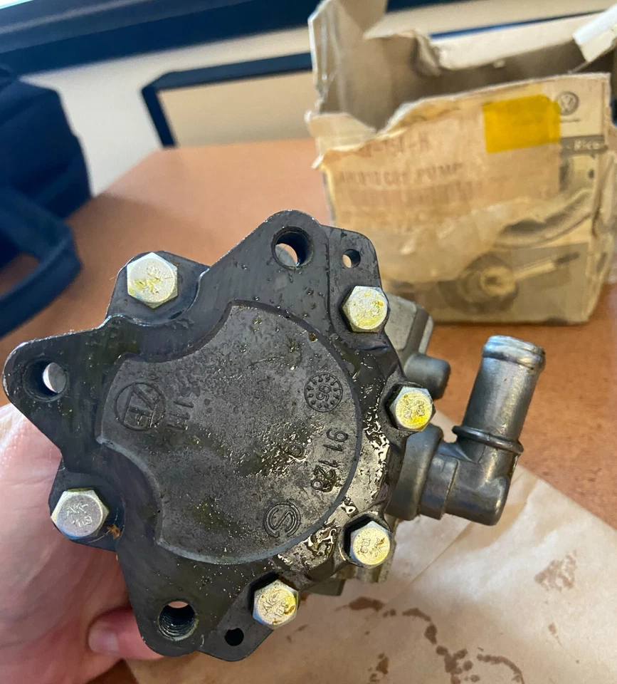 Насос гидроусилителя руля Volkswagen Passat 4Motion 3B0422154H подлинный AUDI VW - Изображение 4 из 4