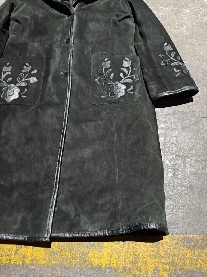 Abrigo Plumero De Colección Brandon Thomas Gamuza Grande Negro Vaquera Occidental Chic Flores Foto 4 de 4