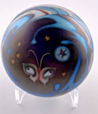 Lundberg Studios 1977 Butterfly & Stars Iridescent Art Glass Paperweight (READ)