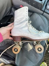 Hyde Roller Skates 