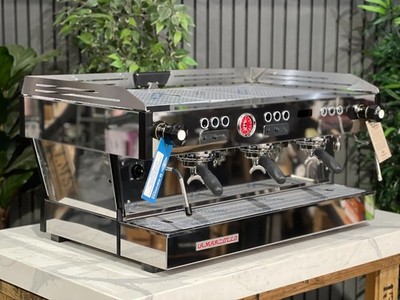 LA MARZOCCO LINEA PB 3 GRUPPEN BRANDNEUE EDELSTAHL ESPRESSOMASCHINE CAFE