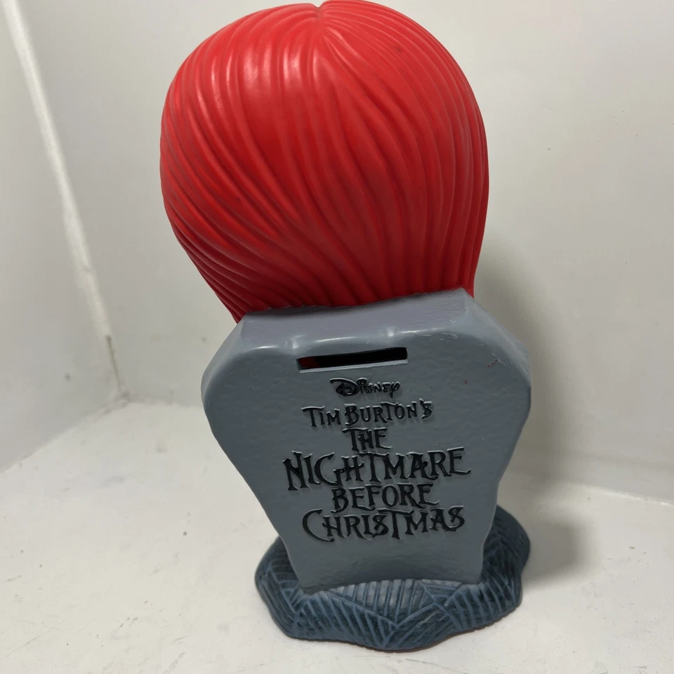 Banco de moedas Nightmare Before Christmas Sally - Imagem 3 de 4