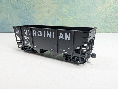 Tolva de bahía Accurail escala HO 2 virginiana en muy buen estado #5784 leer | Zustand: Used