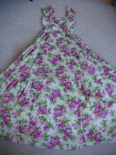 Gorgeous Fully Boned 1950's Wedding/Opera/Party/Ball Maxi Dress Waist 24" - Picture 7 of 10
