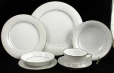 Noritake Buckingham 7 Piece Place Setting 6438 5 Pieces with Fruit & Soup Bowls