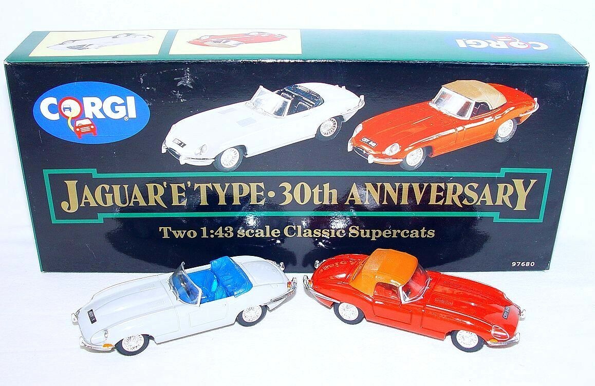 コーギー　ミニカー　CORGI TOYS 307 E TYPE JAGUAR Vintage Corgi 307 - E Type Jaguar Detachable Hard Top