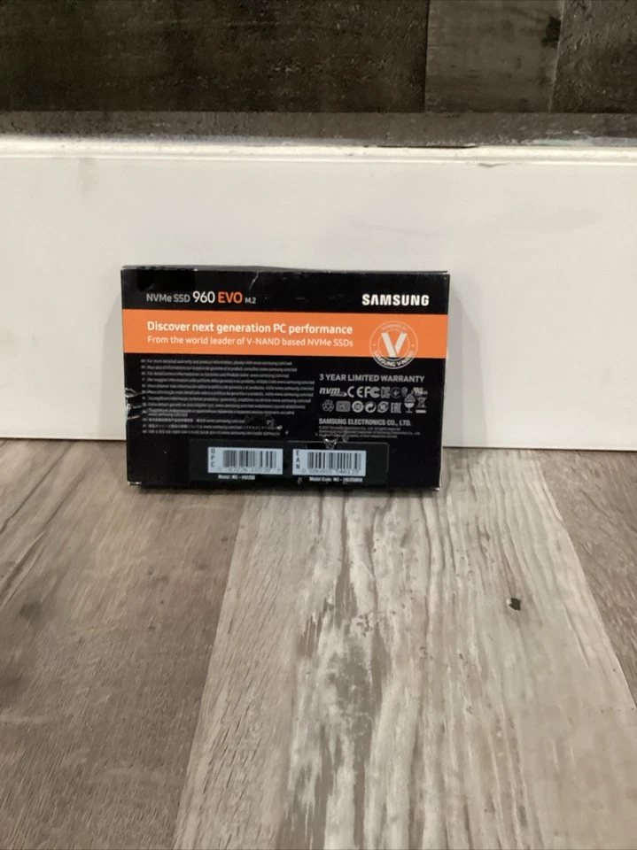 Samsung 960 EVO Internal Solid State Drive 250GB V-NAND M.2 2280 PCIe NVMe Gen 3 - Image 2 of 2