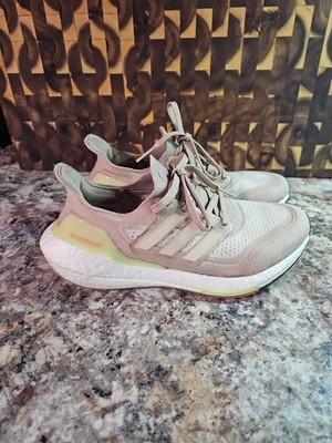 Women's Adidas Ultraboost 21 Ambient Blush/Multicolor Size 7.5 FY3953