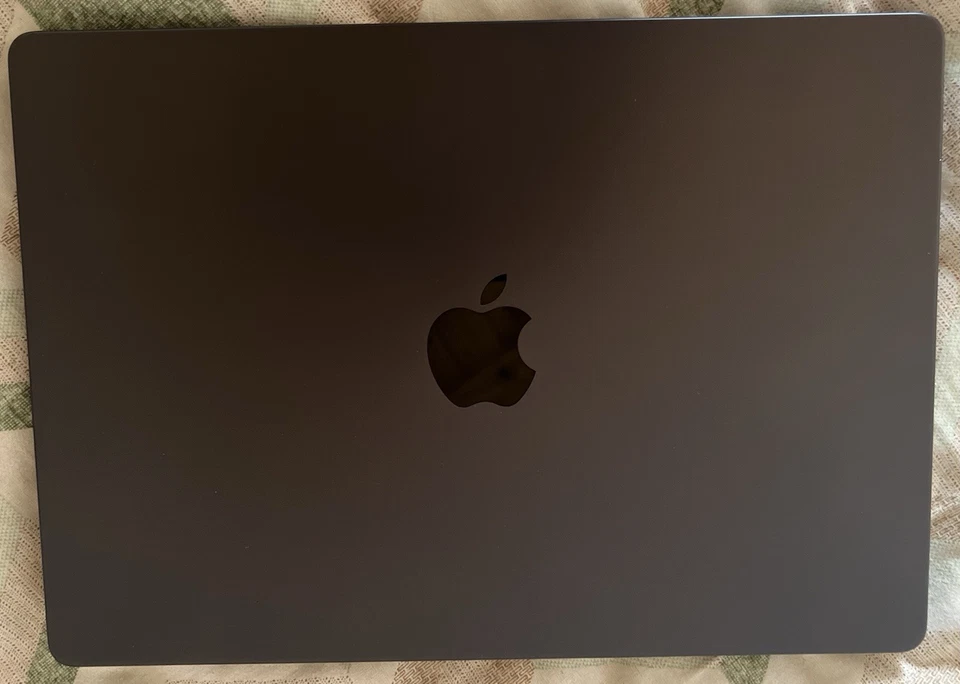 Apple MacBook Pro 14" M3 · 18GB · 512GB, Foto 4 von 5
