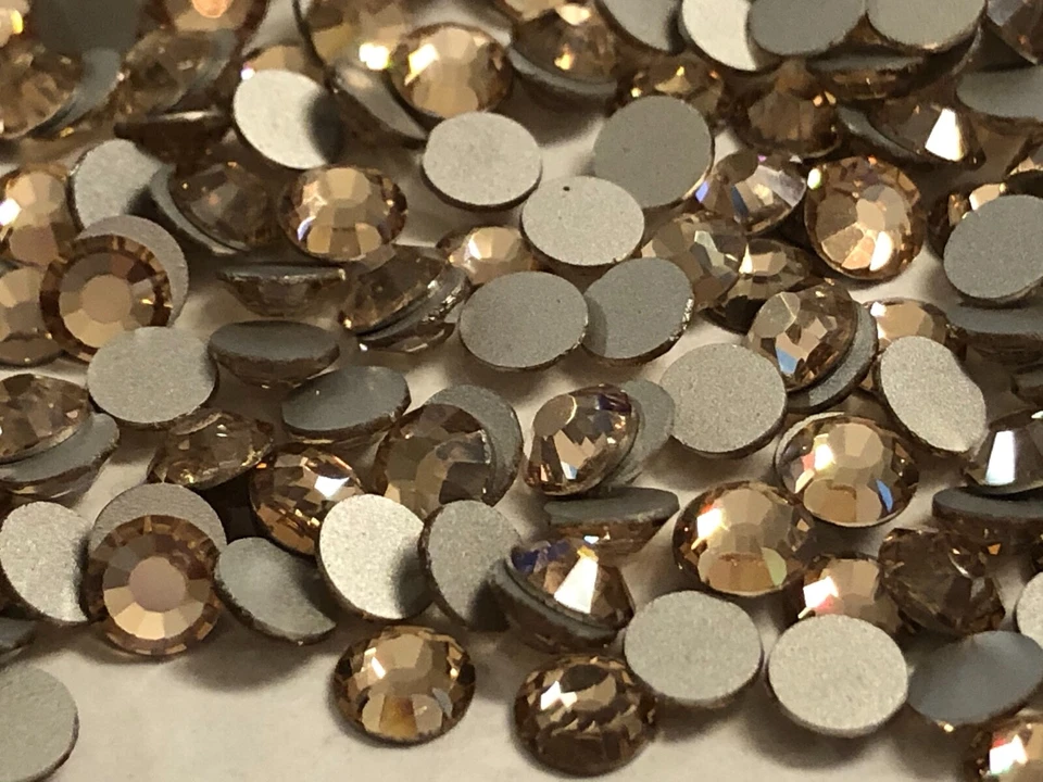 1440 PIEZAS SS20 FLATBACK CHECO PRECIOSA VIVA12 CRISTAL MIEL PLATA LAMINADO  Foto 4 de 4