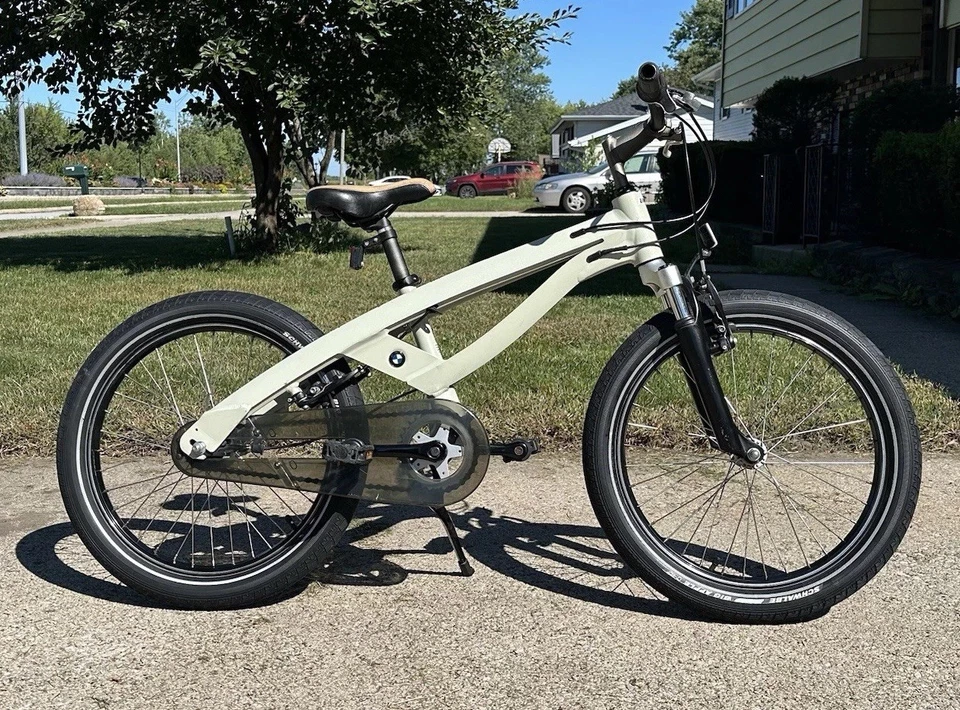 BMW Cruise Bike Junior 20”, Scram imotion 3 Speed - Image 3 of 4