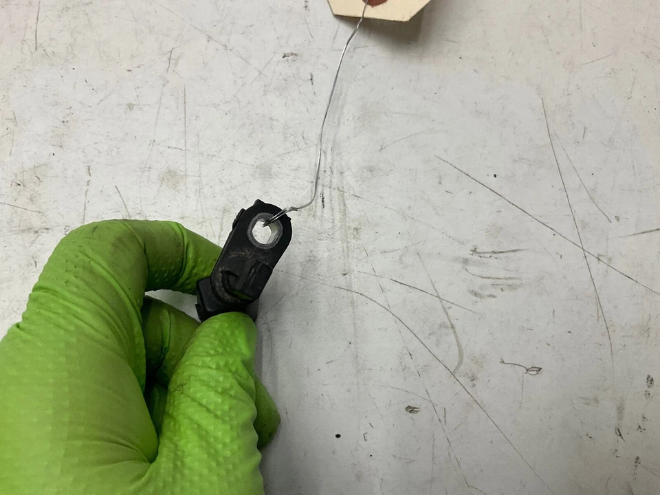 2015 VOLKSWAGEN GTI FRONT RIGHT SIDE ABS WHEEL SPEED SENSOR OEM - Image 4 of 4