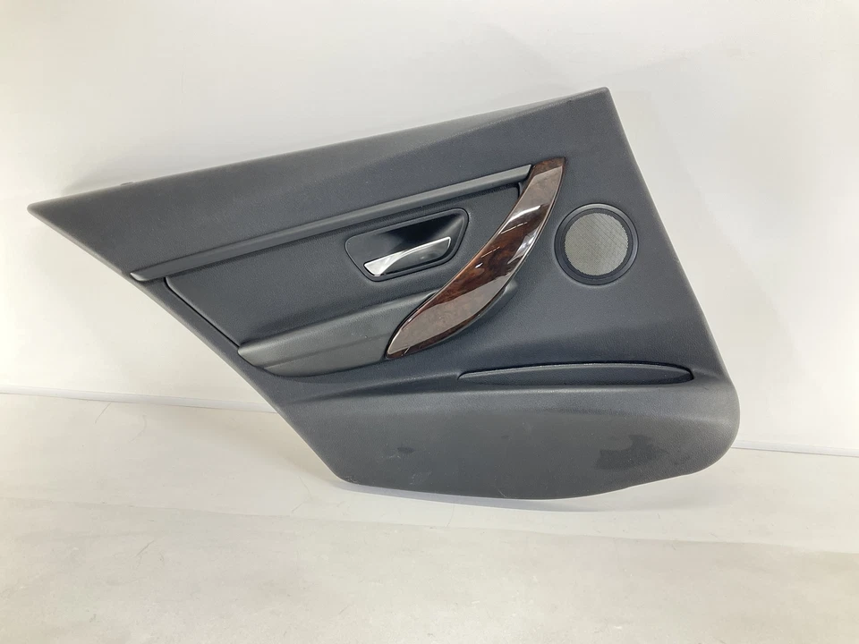 Painel interno de guarnição de porta traseiro esquerdo do motorista BMW 320i 13-18 - Imagem 2 de 4