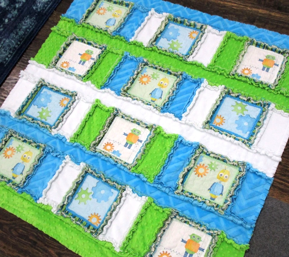 Robot reversible Minky bebé edredón engranajes niños trapo abrazar manta azul verde Foto 2 de 4