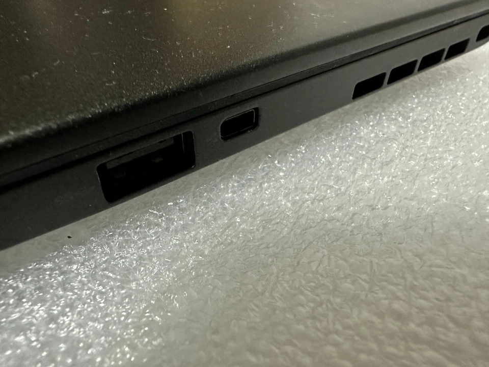 Lenovo X1 Carbon Ultrabook Vpro - 14.0" Intel I7 8GB RAM 240GB SSD Win 10 PRO - Image 4 of 4